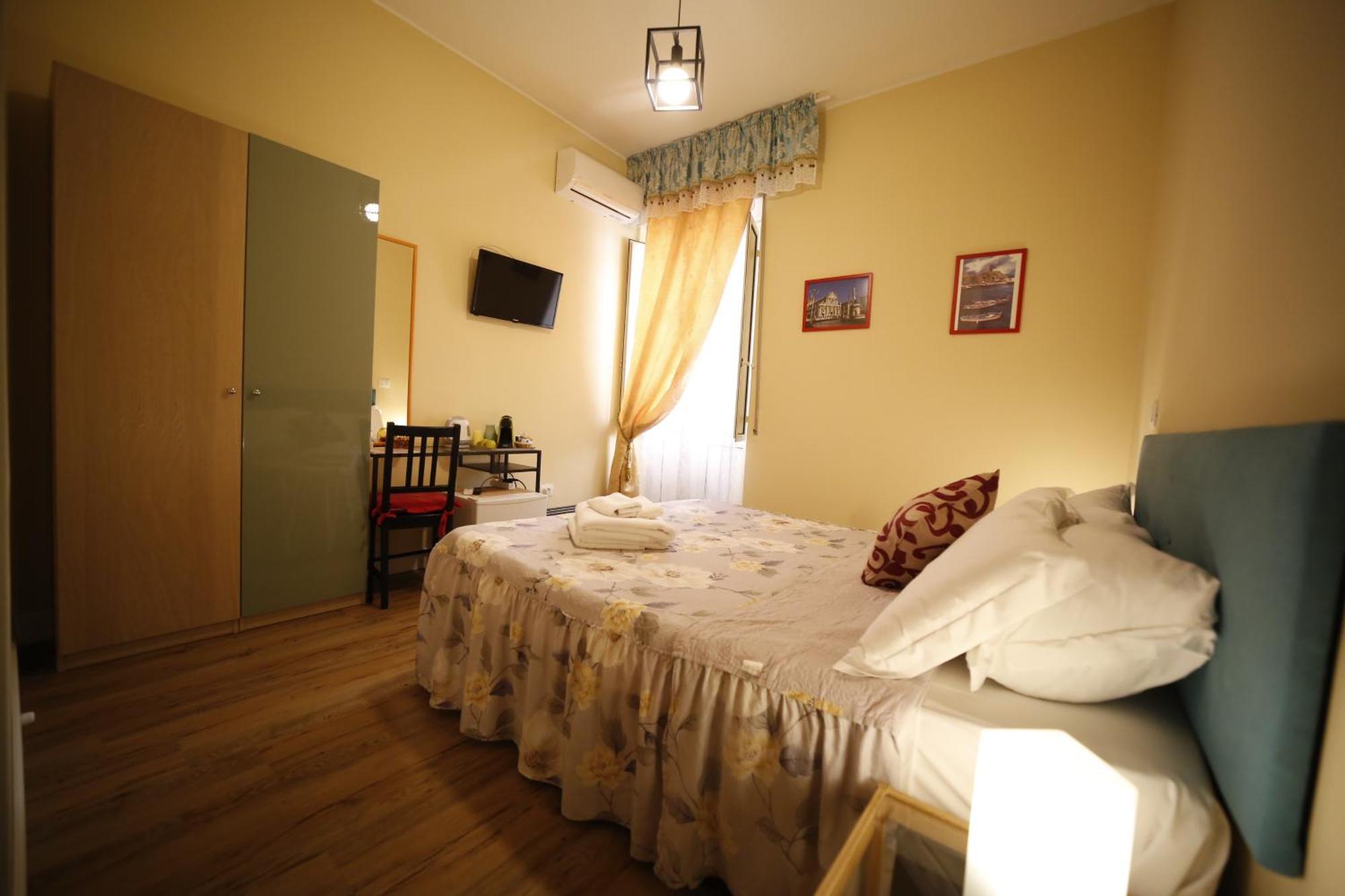 Al Quadrato D'Oro Rooms Catania Ngoại thất bức ảnh